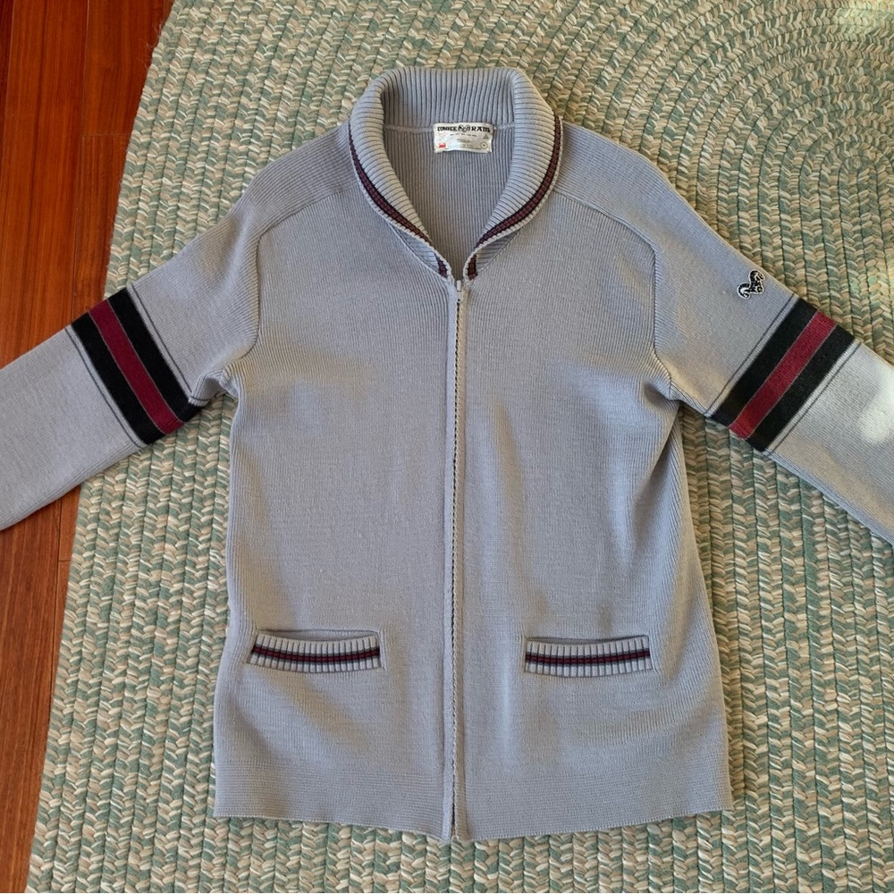 Vintage White Ram Curling Sweater Size Medium